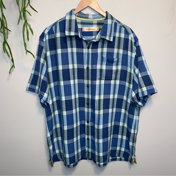 Tommy Bahama Other - Tommy Bahama 100% Pure Silk Plaid Short Sleeve Button down shirt